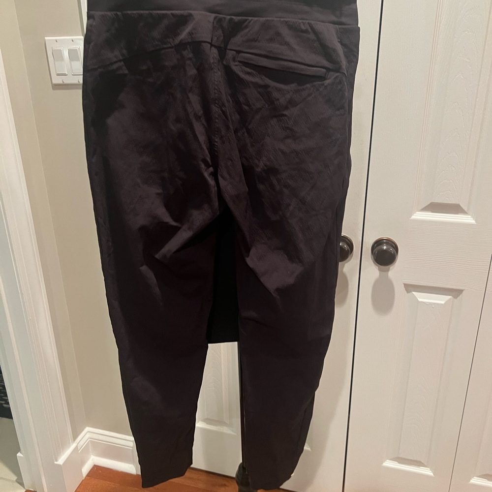 Athleta Tech Pants With Functional Zip Pockets Si… - image 4
